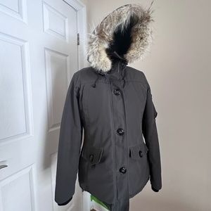 Canada Goose Montebello Slim Fit Down Parka with Genuine Coyote Fur Trim